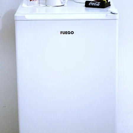 アパート Sani Free Parking スコピエ