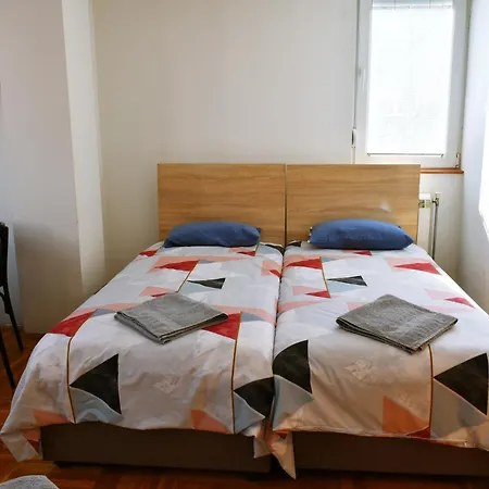 Sani Free Parking スコピエ