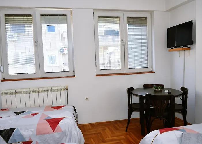 Sani Free Parking 스코페